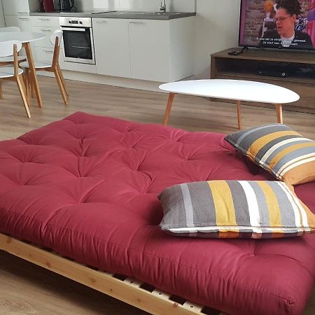 Al In Den Aap Gelogeerd? Lägenhet Mechelen Exteriör bild
